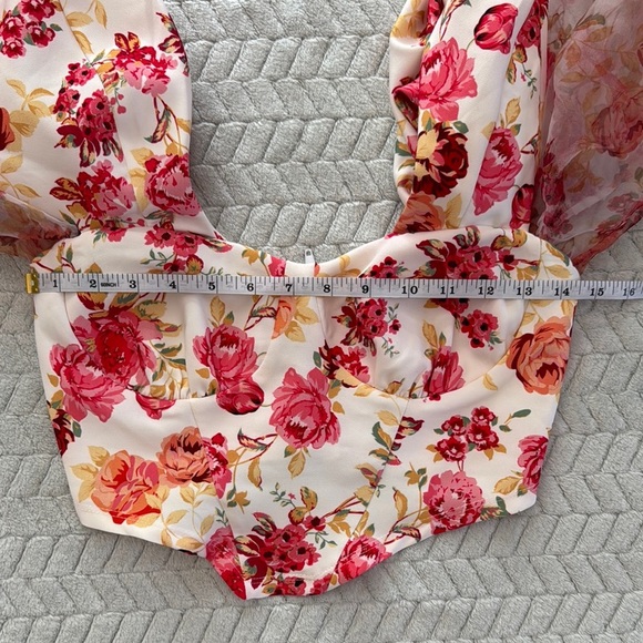 NWOT ASOS Luxe Floral Puff Sleeve Top Size 4 - Picture 9 of 11